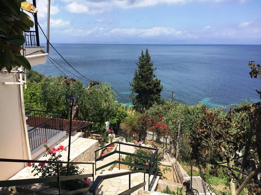 Casa Dei Venti - Sea View Apartments - 100M From The Beach Benitses  Dış mekan fotoğraf