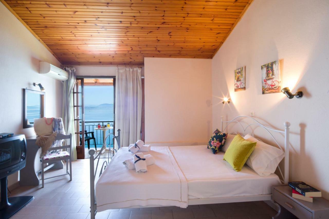 Casa Dei Venti - Sea View Apartments - 100M From The Beach Benitses  Dış mekan fotoğraf